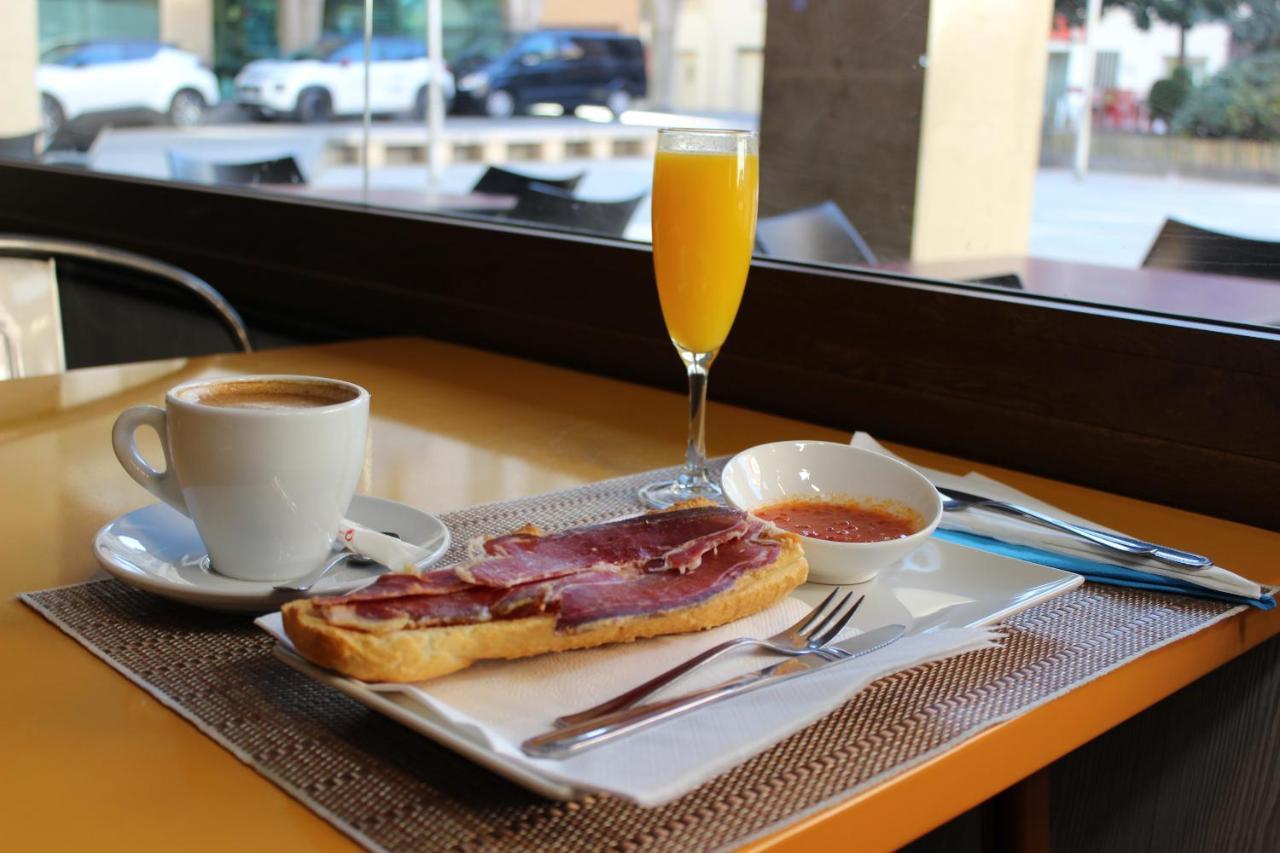 Hostal San Isidro Autol 外观 照片